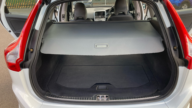 Volvo Xc60 D4 [190] SE Lux Nav 5dr Geartronic Diesel Estate